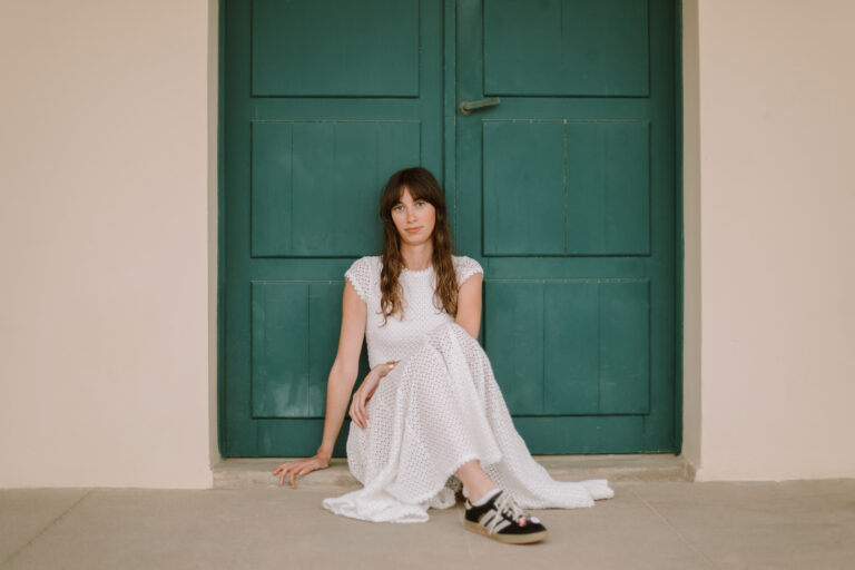 Read more about the article Shooting photo de mode à Deauville : boostez votre image de marque